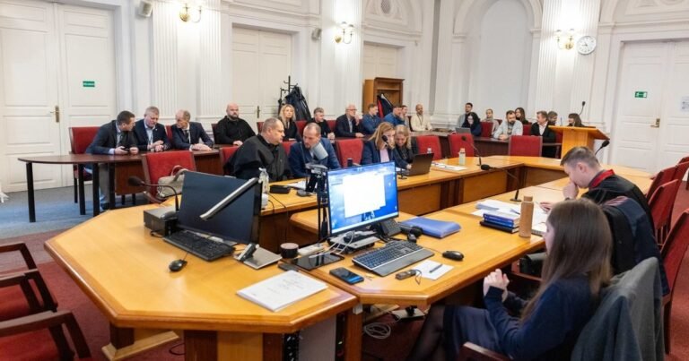 Pasienio šūvis sukėlė teisminį mūšį: sprendžiama, ar pareigūnas peržengė įgaliojimų ribas