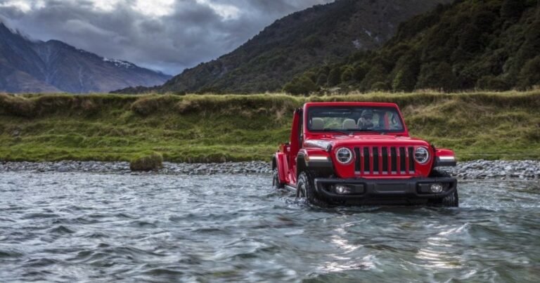 Legendinis „Jeep“ visureigis traukiasi iš Europos: pirkėjų netrūko, tačiau sprendimą nulėmė taisyklės