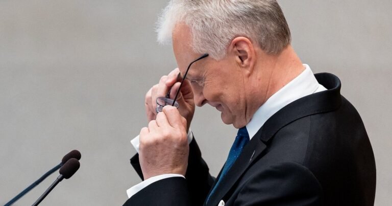 Regionų ligoninėms siūlomas finansinis gelbėjimosi ratas: kas keistųsi mažėjant pacientų srautams