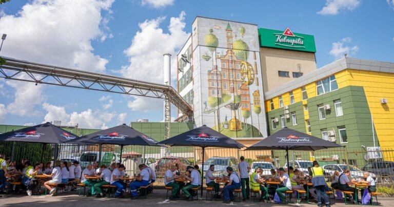 Vos 6 proc. darbuotojų kaita: kas išlaiko žmones įmonėje net 40 metų?