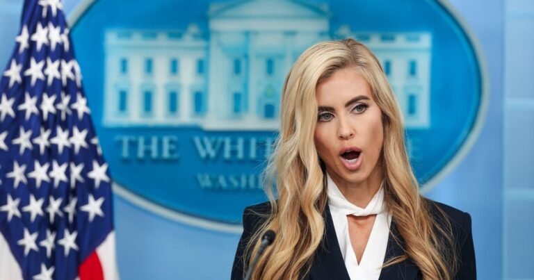 Pirmoji Trumpo naujosios atstovės diena virto klausimų lavina: neaišku, ar ji apskritai turi advokato licenciją