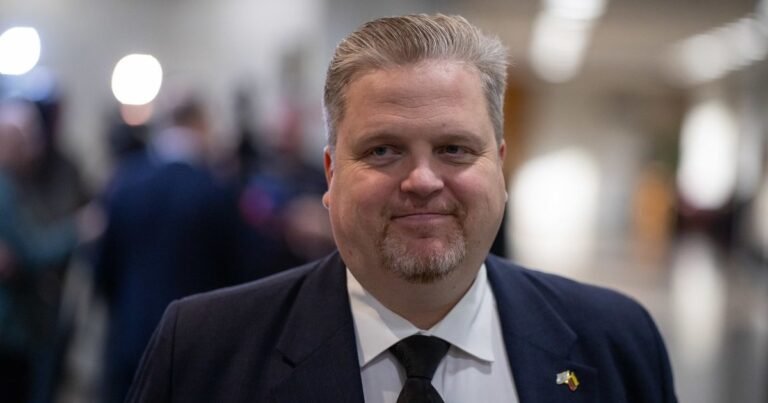 Deficitas gali peržengti 3,8 proc. ribą: ministras atskleidė, nuo ko priklausys galutinis skaičius